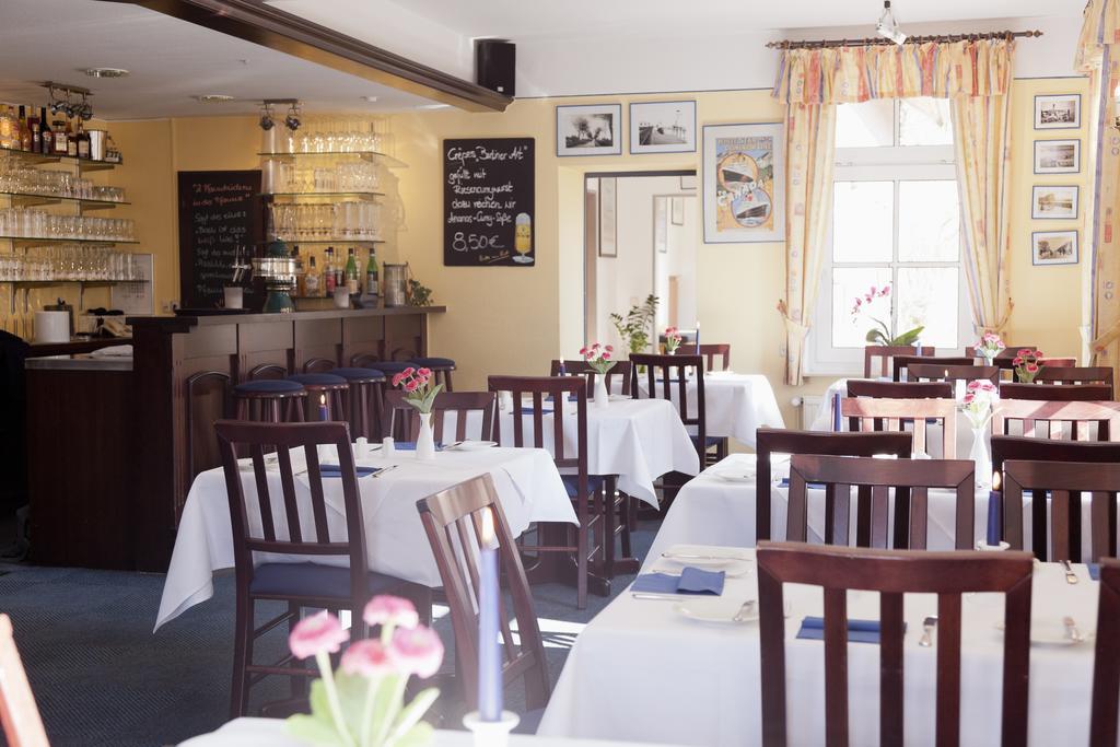 Hotel Pension Am Hafen Norddeich (Norden) Exterior foto